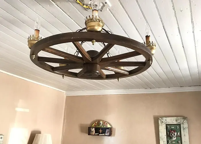 1900s Miner's Behind Brewery Holiday home