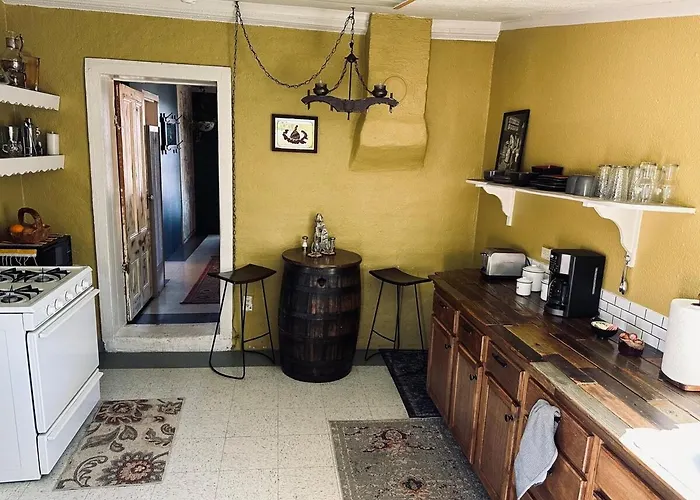 1900s Miner's Behind Brewery Holiday home *