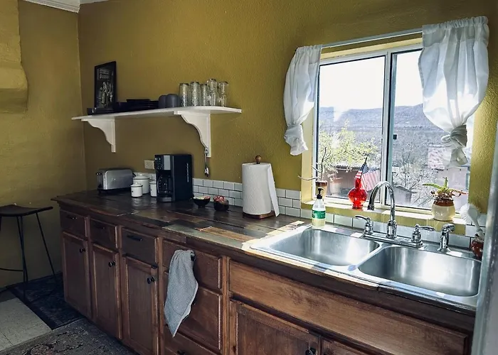 1900s Miner's Behind Brewery Holiday home *