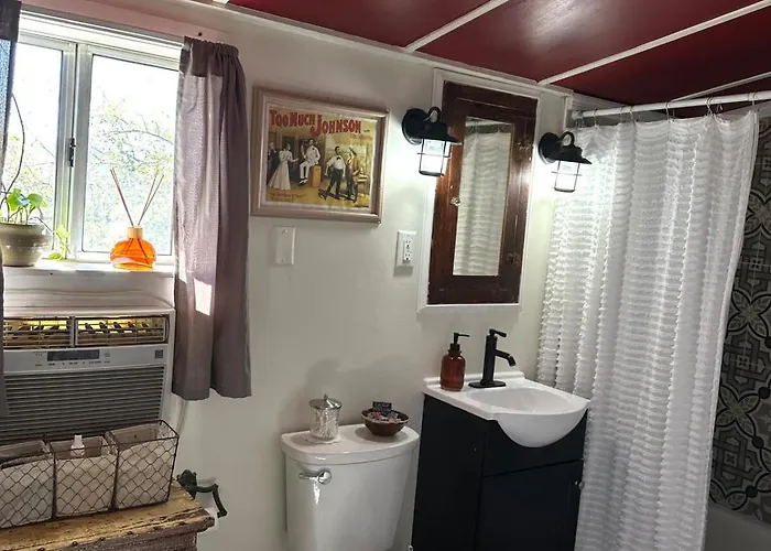 1900s Miner's Behind Brewery Holiday home